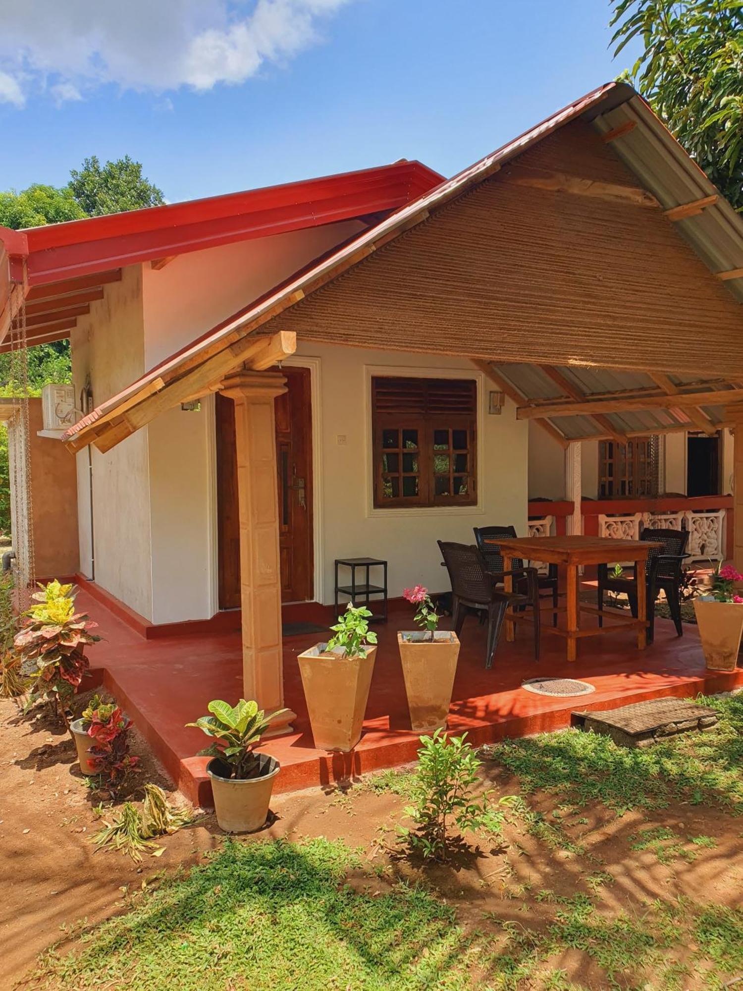 Jungle Eco Lodge & Safari Sigiriya Ngoại thất bức ảnh