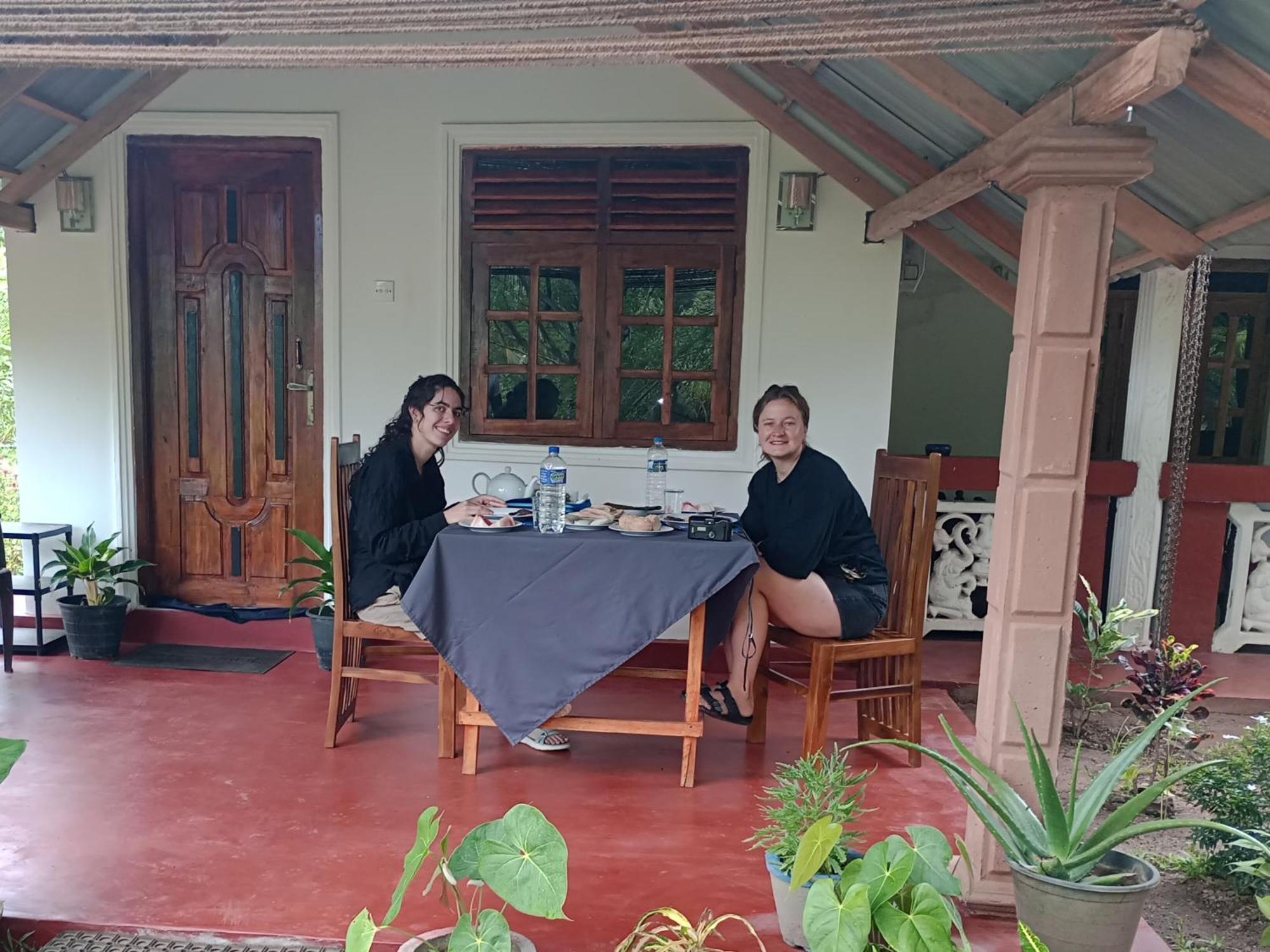 Jungle Eco Lodge & Safari Sigiriya Ngoại thất bức ảnh
